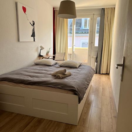 Cool & Central 2 Bedroom In Heart Of Eaux-Vives Genf Kültér fotó